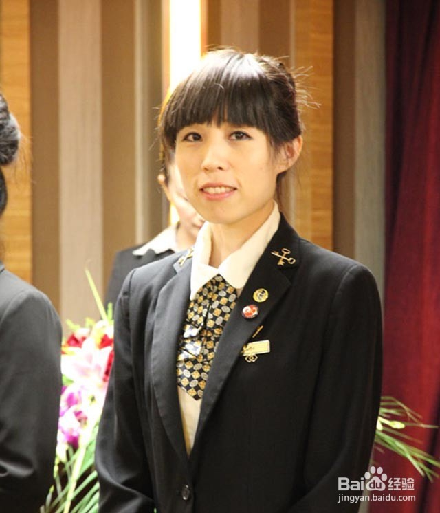 企业职员应该如何着装?