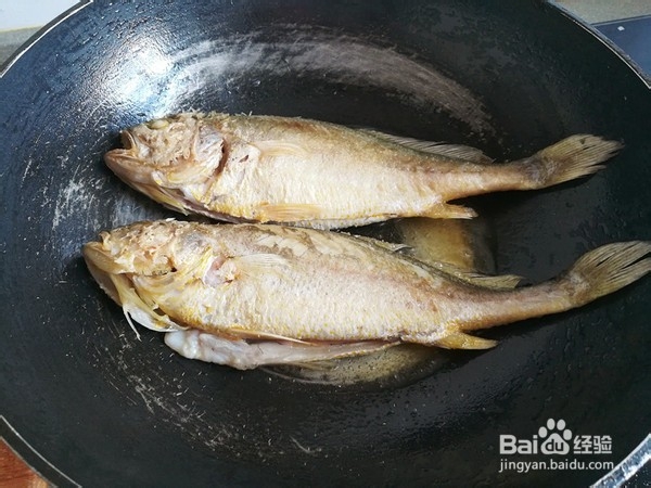 自制豆瓣酱烧黄鱼
