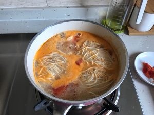 教你做懒人热汤面