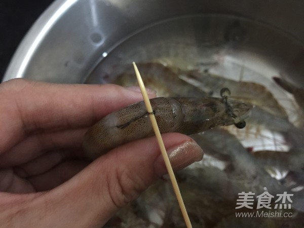 椒盐鲜露虾的做法
