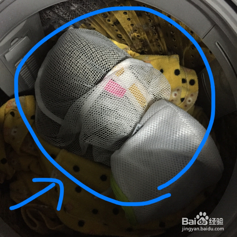 衣服洗完之后怎么晾才不会变形褪色