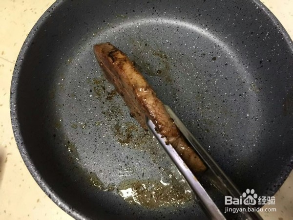煎牛排的做法