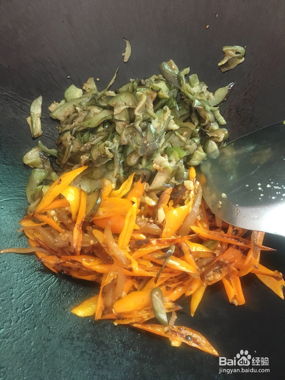 好吃到哭的酸笋茄子