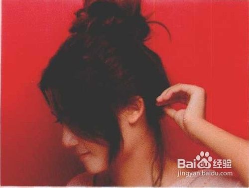 中长发丸子头的棉花糖绑法