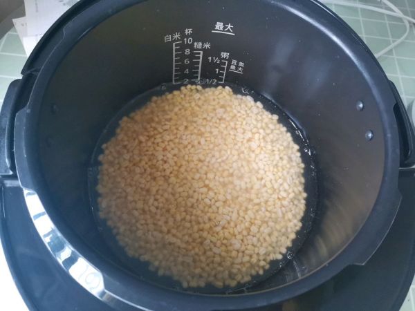 奶香蔓越莓绿豆糕