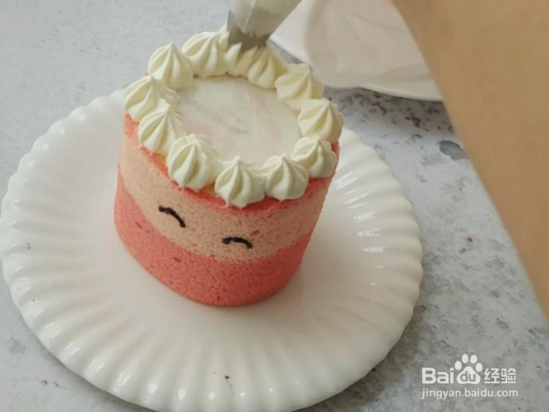 可可爱爱蛋糕卷的做法