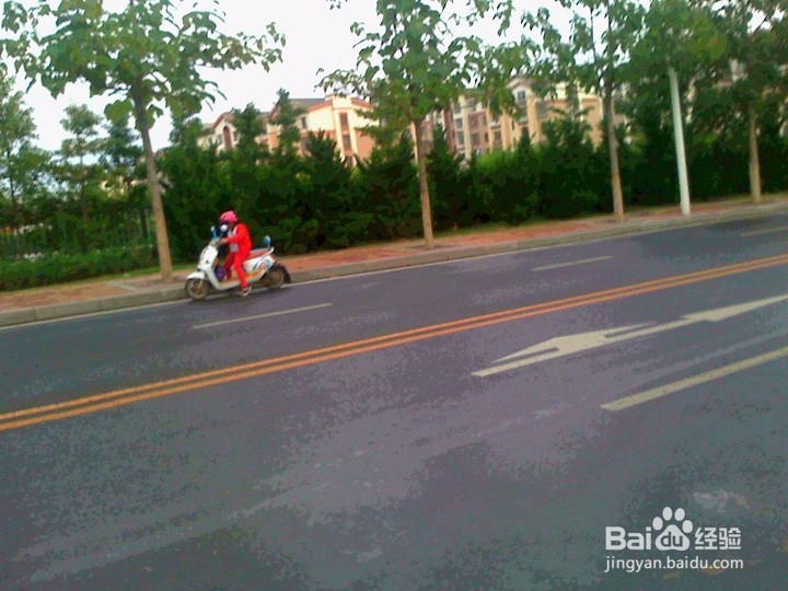 摩托车驾驶要安全行驶