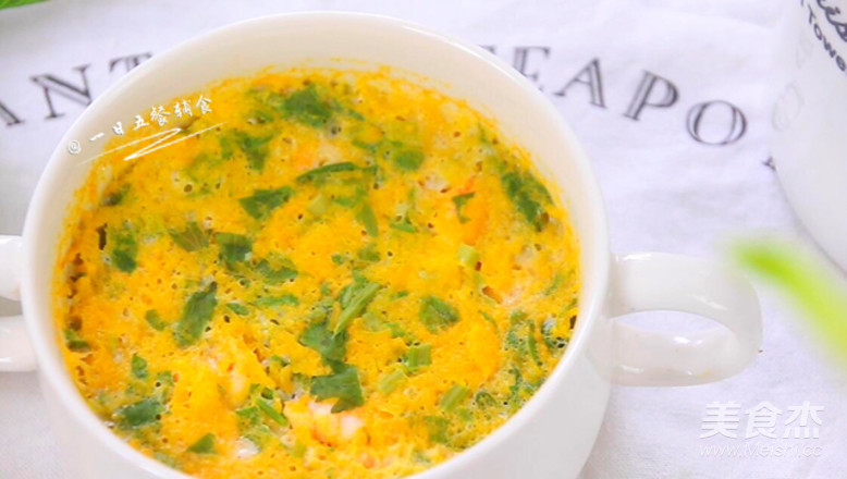 鸡蛋虾肉南瓜杯