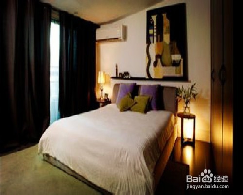 如何布置让卧室更加温馨