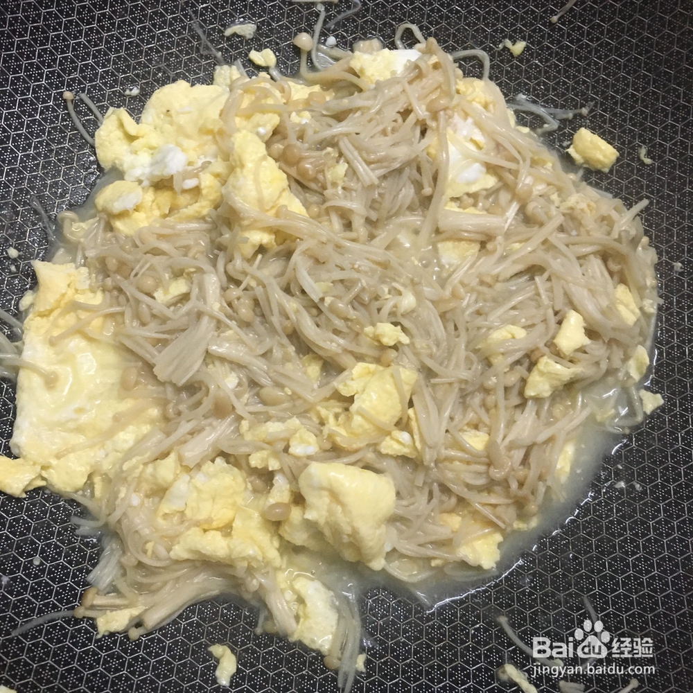 分享一个简易版的金针菇炒鸡蛋的做法，爽口丝滑