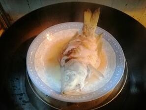 清蒸鲫鱼的家常做法