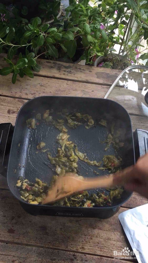 金蒜酸菜鱼做法