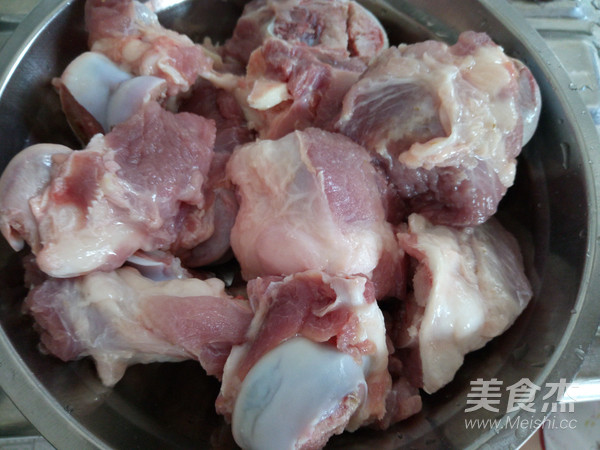 玉米胡萝卜猪骨汤
