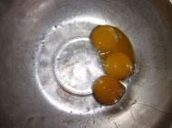 宝宝喜欢的小熊鸡蛋糕