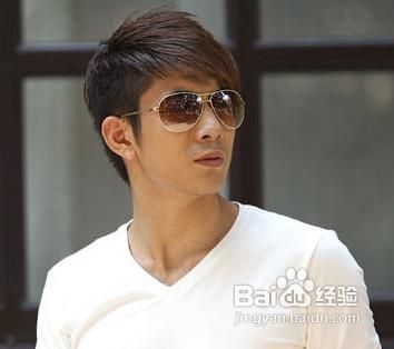 2012冬季男生最爱的发型