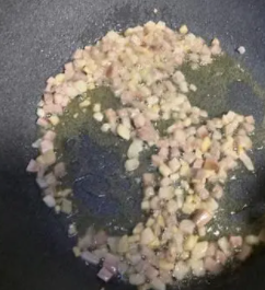 如何做蒜蓉粉丝蒸扇贝