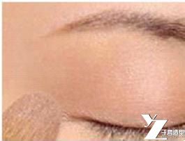 轻松六步搞定优雅名媛妆