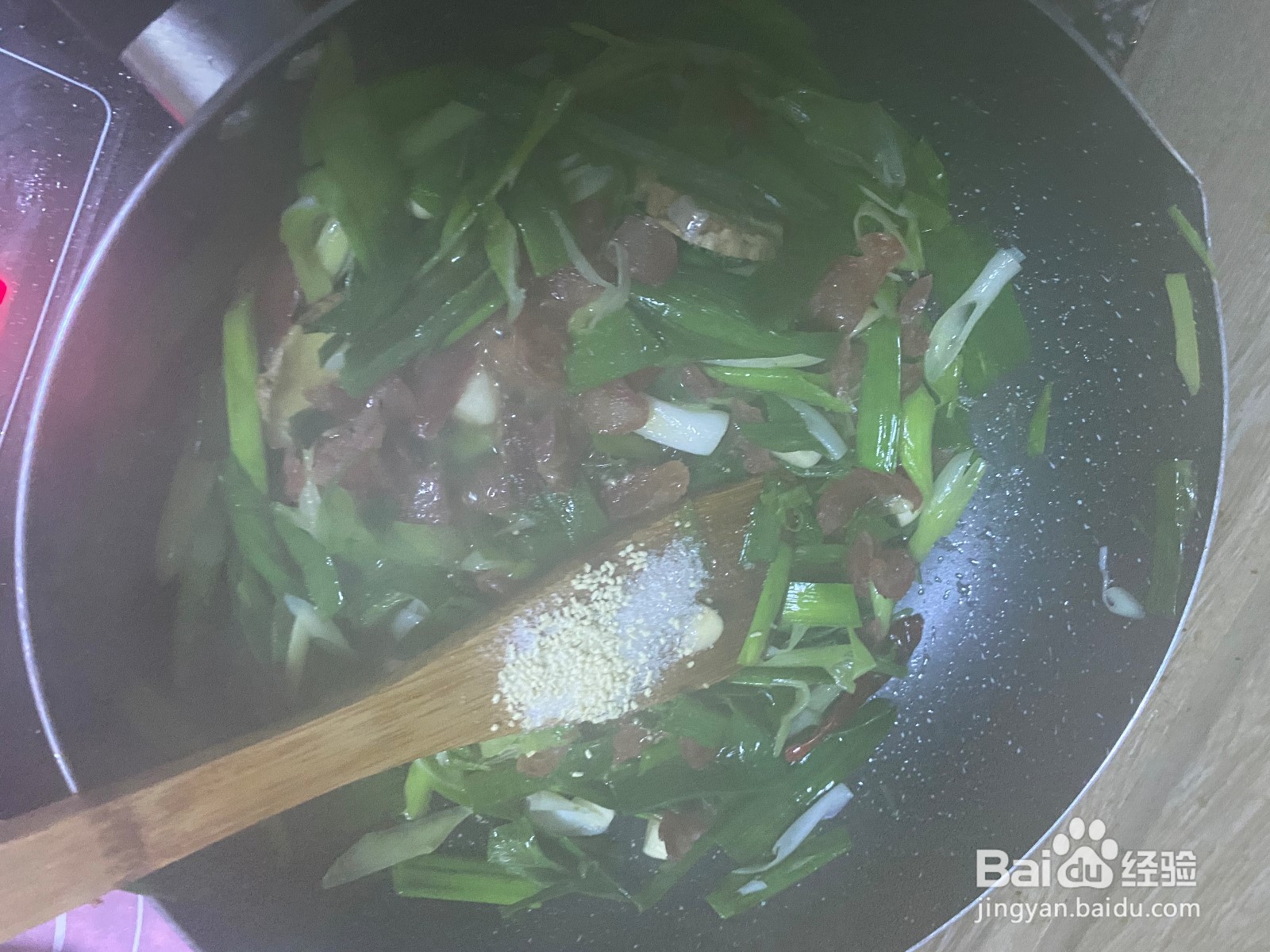 家常菜—-腊肠炒蒜苗