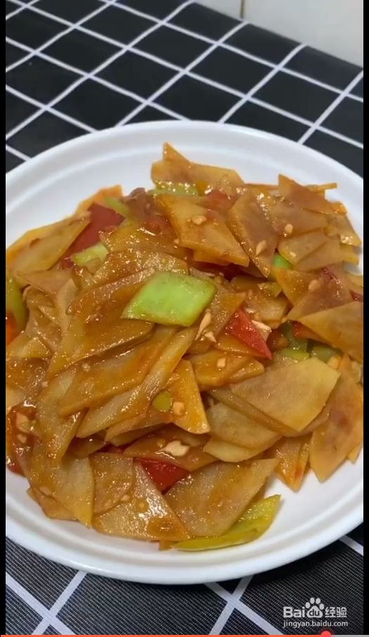 如何制作西红柿炒土豆片