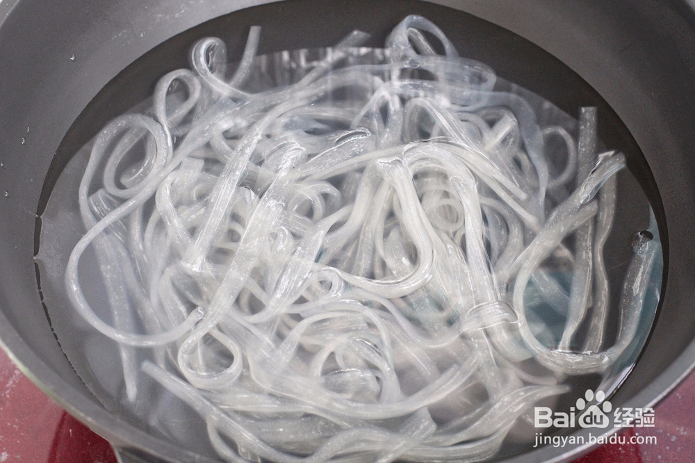 麻酱黄瓜拌宽宽粉怎么做