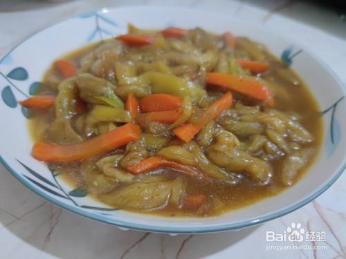 今天用茄子,胡萝卜做一道炒菜,好吃的做法分享一下.