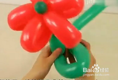 魔术气球做成6瓣花