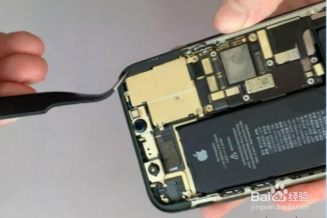 如何更换iPhone 11 Pro扬声器
