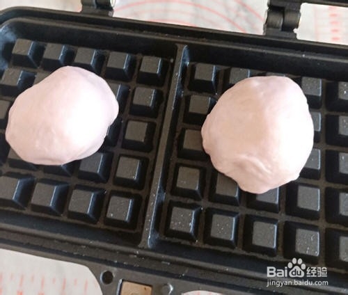 豆沙馅的华芙饼的做法