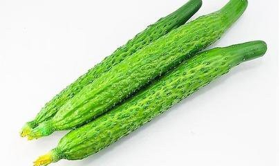 如何应对夏天身上长小豆豆怎么办