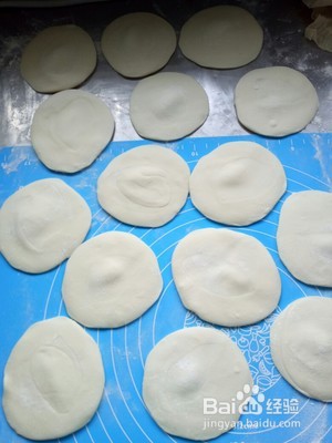 板栗椰蓉包的做法