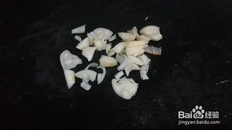 如何做芹菜心炒肉丝？