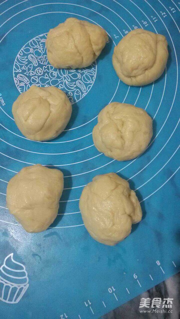 火腿肠花朵面包