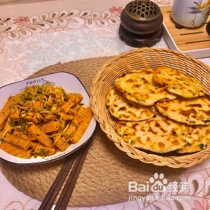 怎么做葱油饼油香酥脆