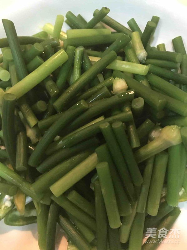 蒜薹炒肉的做法
