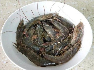 盐焗虾怎么做？