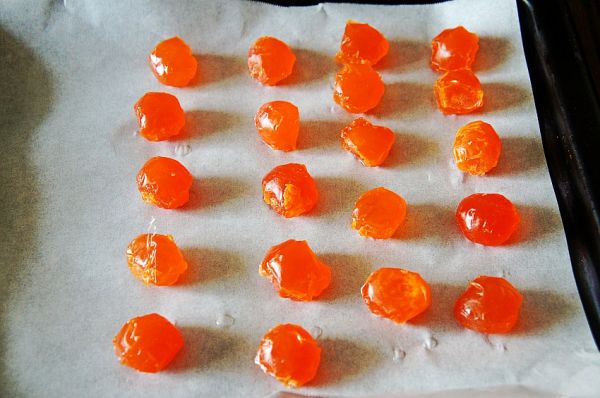 红豆沙蛋黄馅月饼