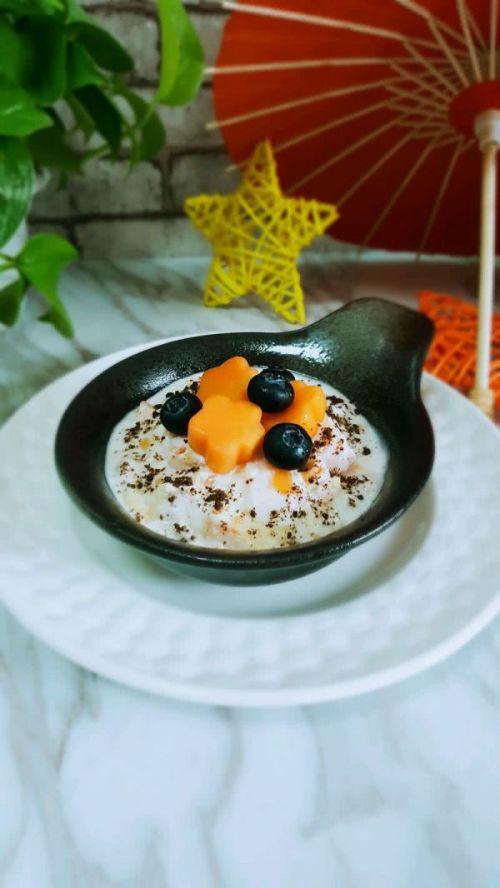 酸奶木瓜坚果杯