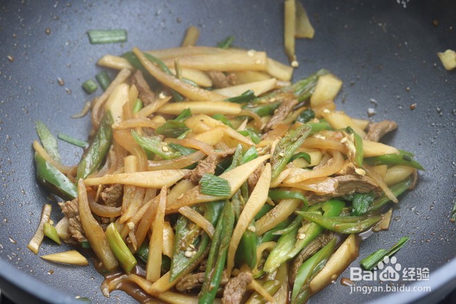 美味的牛肉丝炒白萝卜