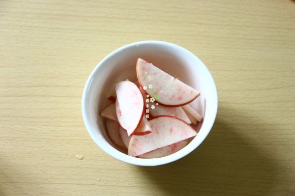 芒果水蜜桃白兰地鸡尾酒