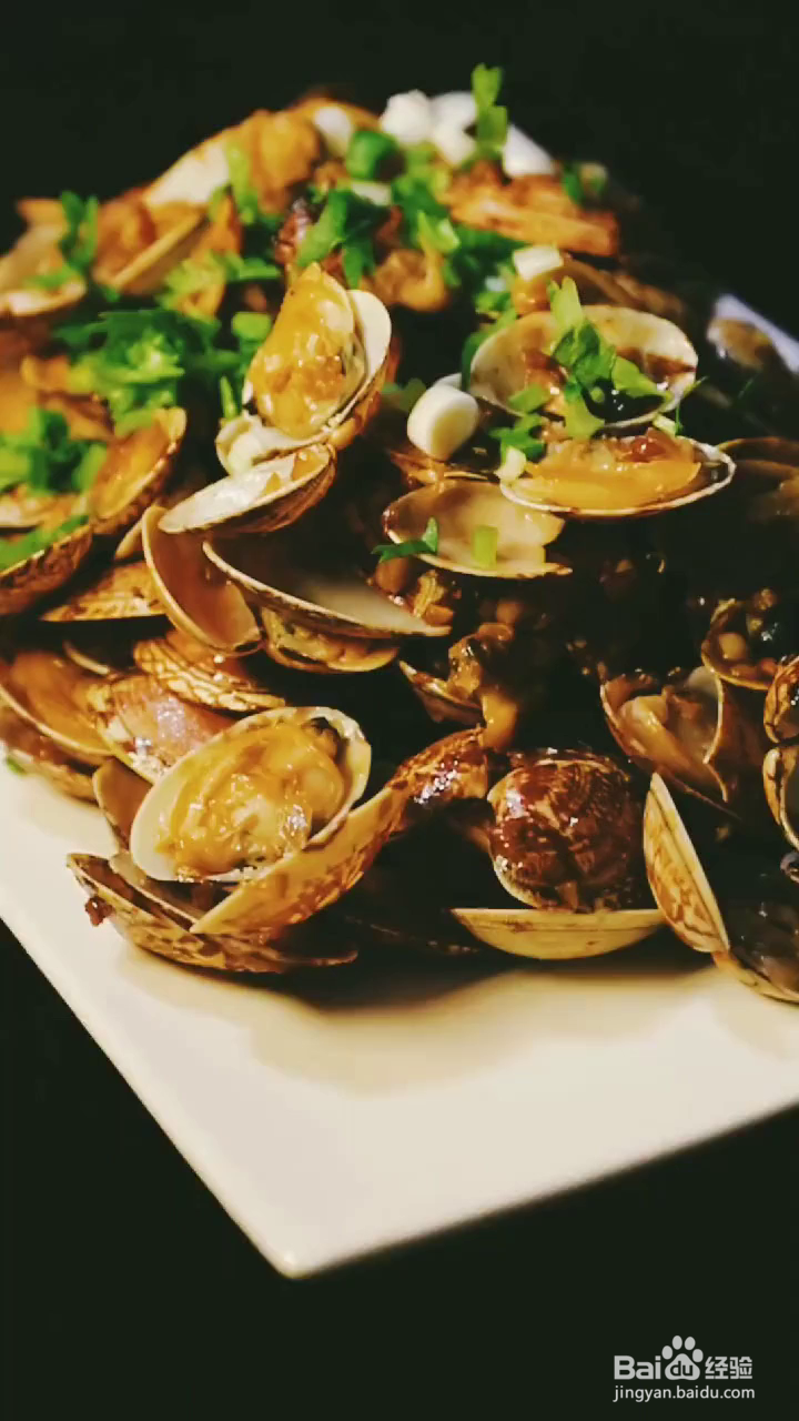 如何制作好吃的蒜香花甲?