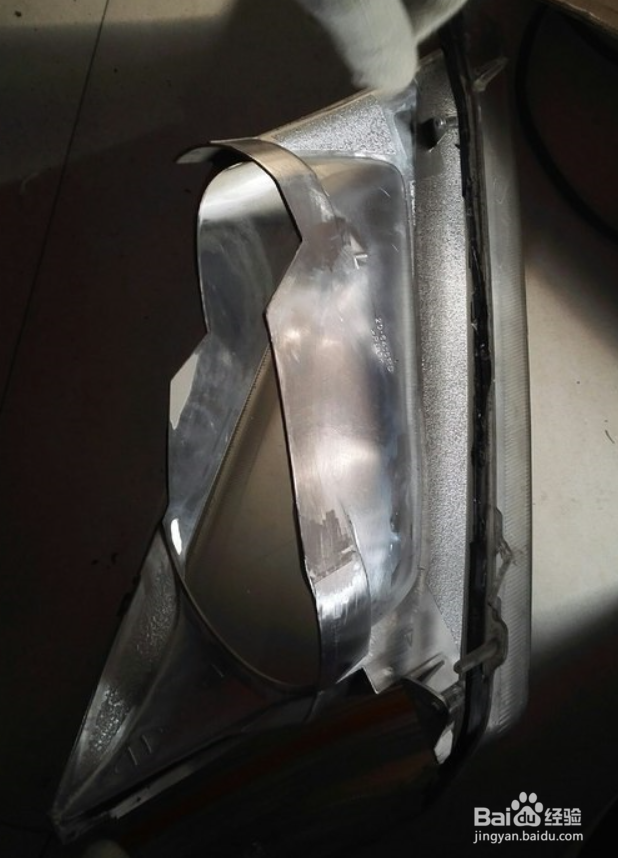 经典福克斯大灯镜面怎么拆