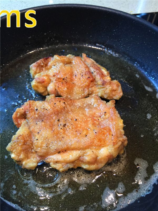 葱香黑胡椒鸡腿