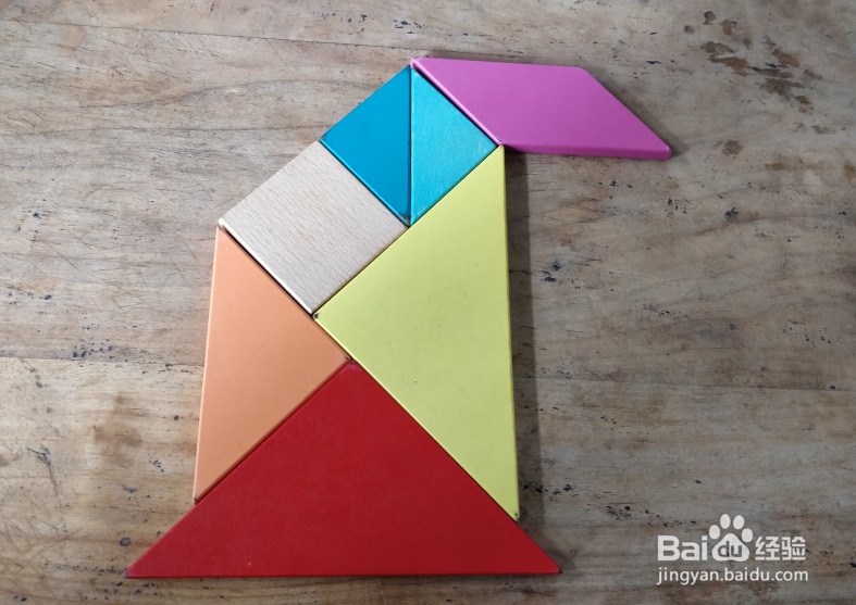 用七巧板怎样拼一只胖企鹅？