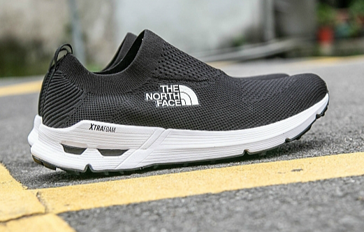 北面鞋子的鞋标是一样的吗