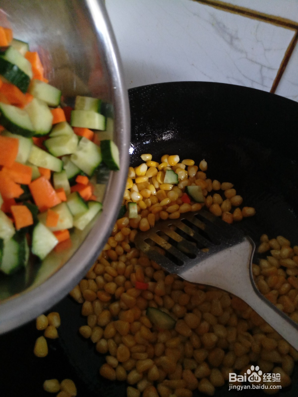 大人孩子都喜欢的蒜香玉米粒