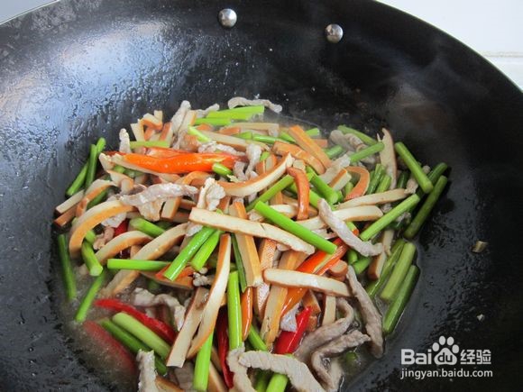 香干蒜薹炒肉丝的做法