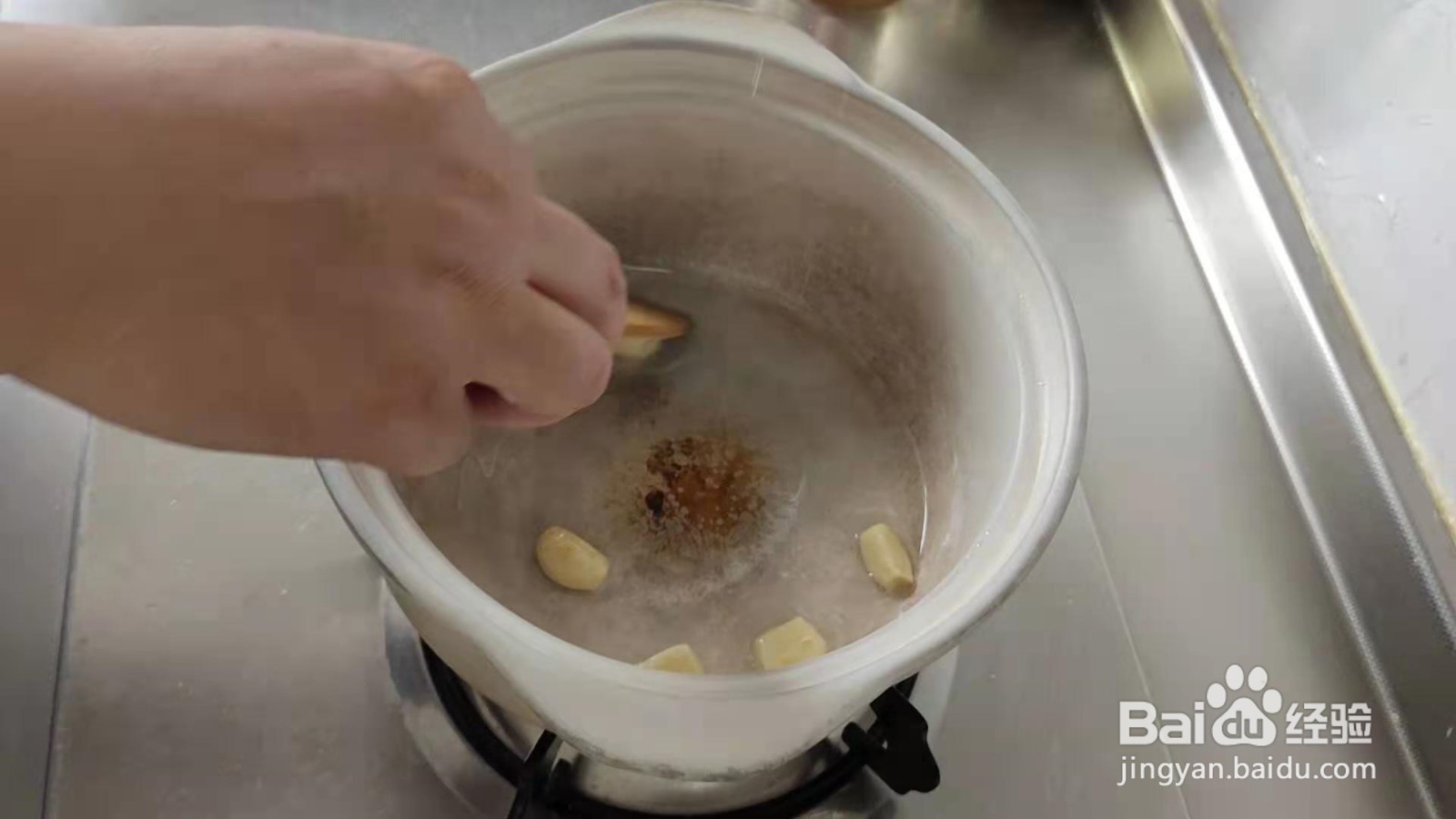 好吃又有营养，还不会变胖的排骨蘑菇汤