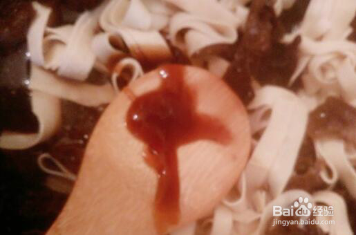 木耳拌豆皮怎么做？