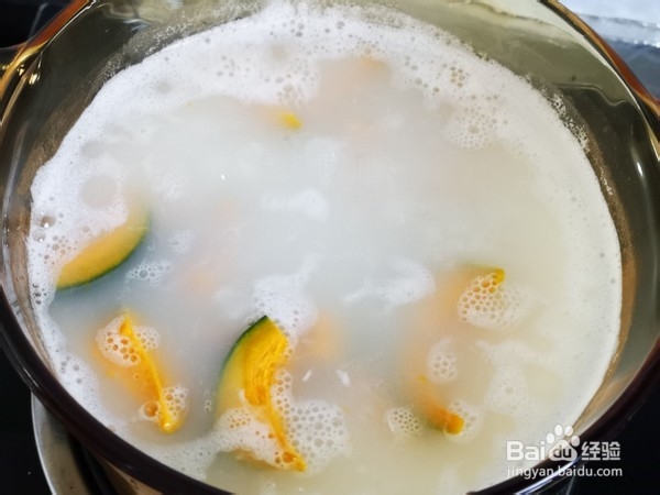 怎么做南瓜百合粥？