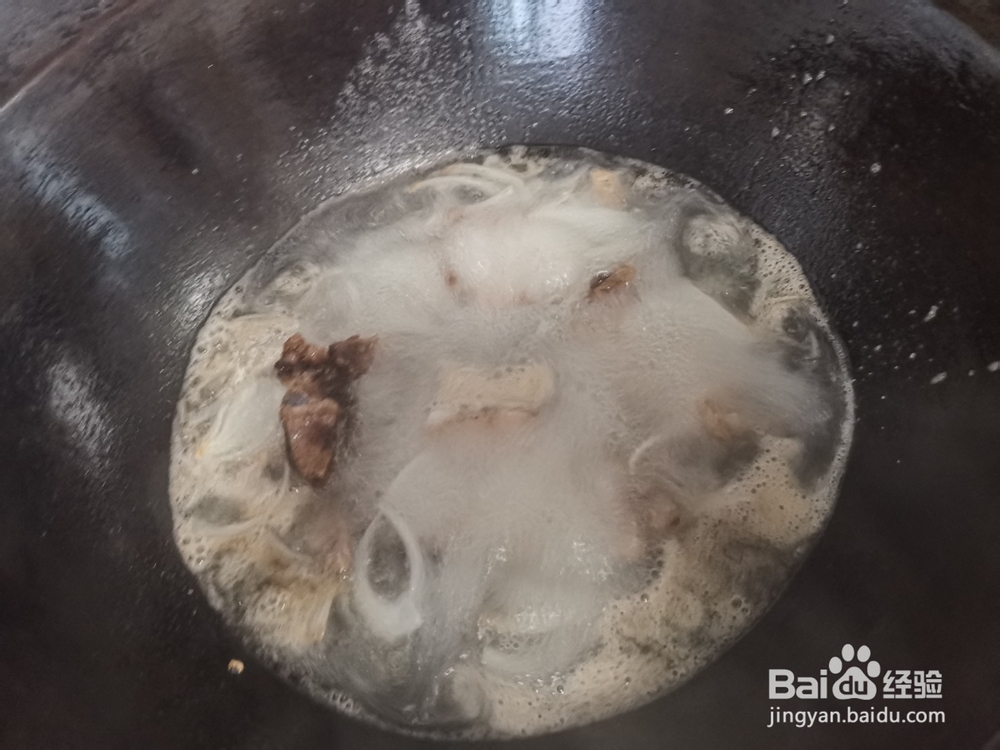 洋葱面片块炖肉片